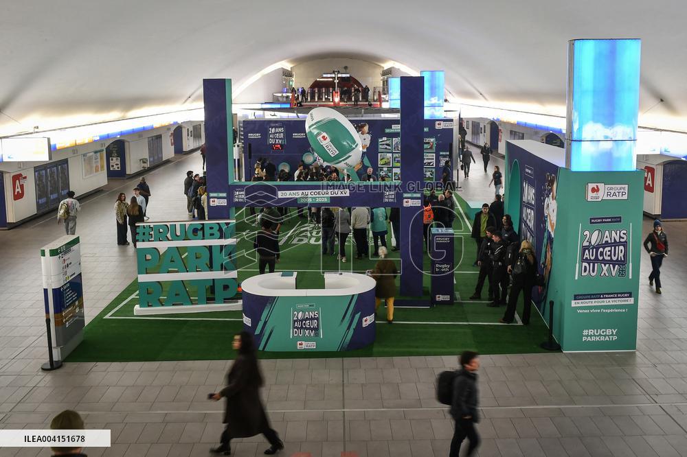Rugby Park at Auber subway station in Paris - FA