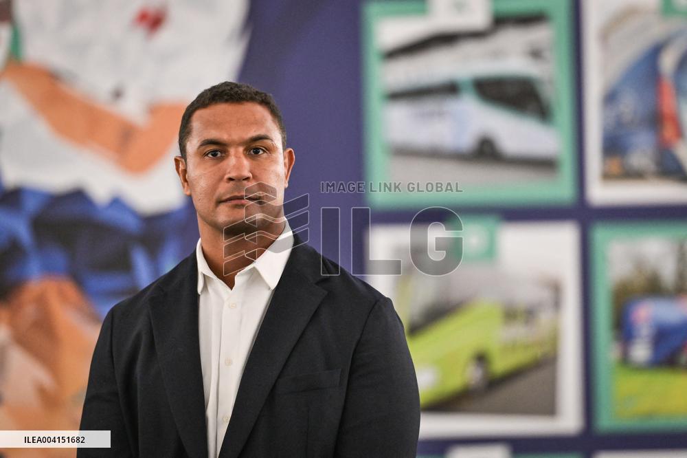 Rugby Park at Auber subway station in Paris - FA