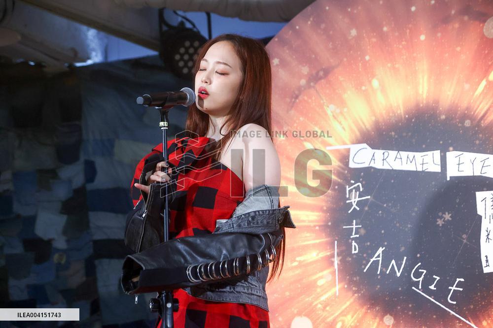 Singer ANGIE