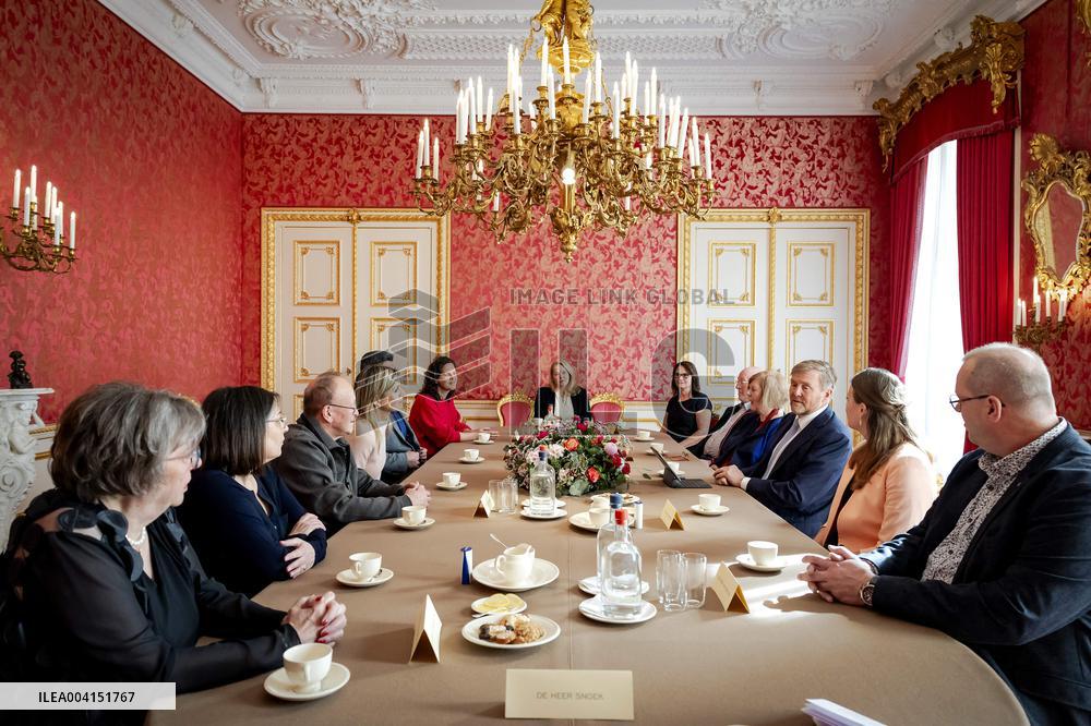Royal Couple Receives Letter Writers - the Hague