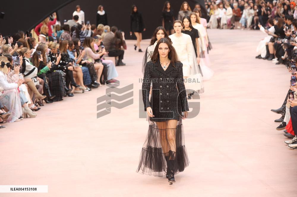 PFW Chanel Runway