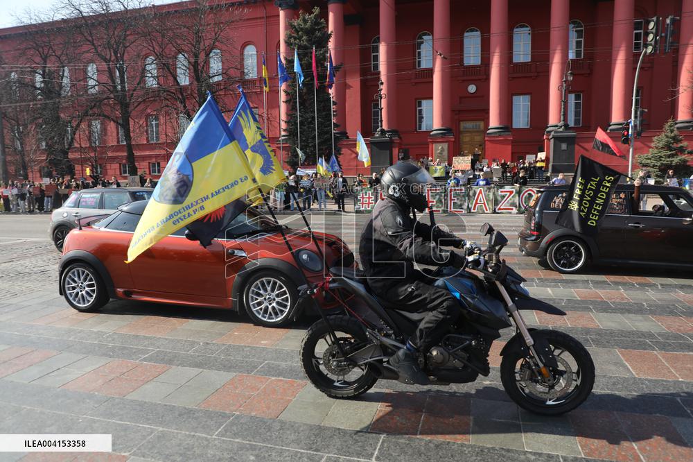 Weekly rally in support of Ukrainian POWs in Kyiv