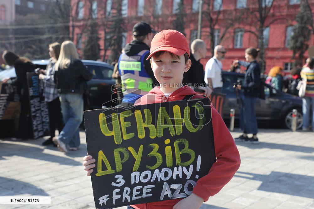 Weekly rally in support of Ukrainian POWs in Kyiv