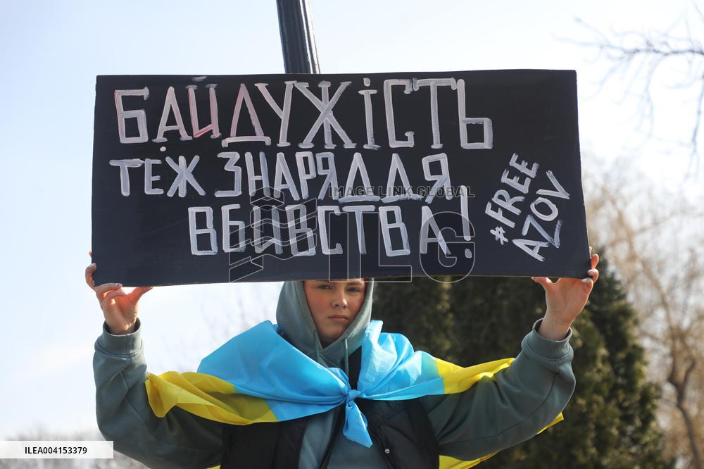 Weekly rally in support of Ukrainian POWs in Kyiv