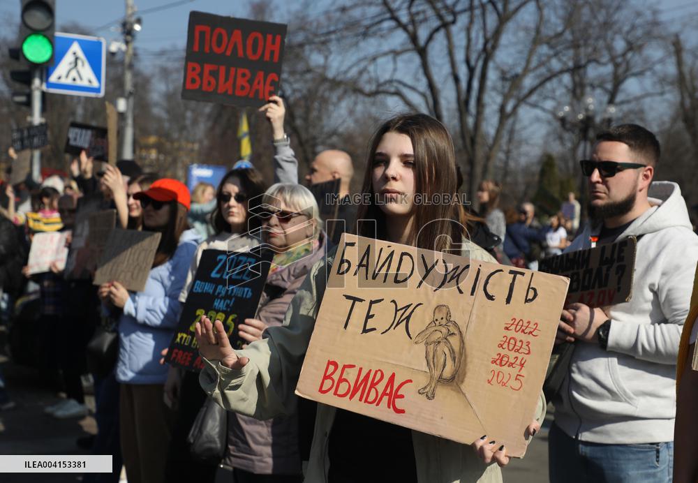 Weekly rally in support of Ukrainian POWs in Kyiv