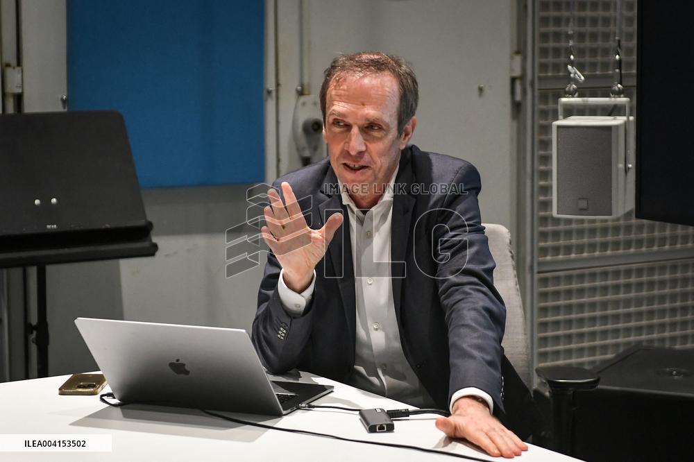 Rachida Dati visits Institute for Music Research and Coordination in Paris FA