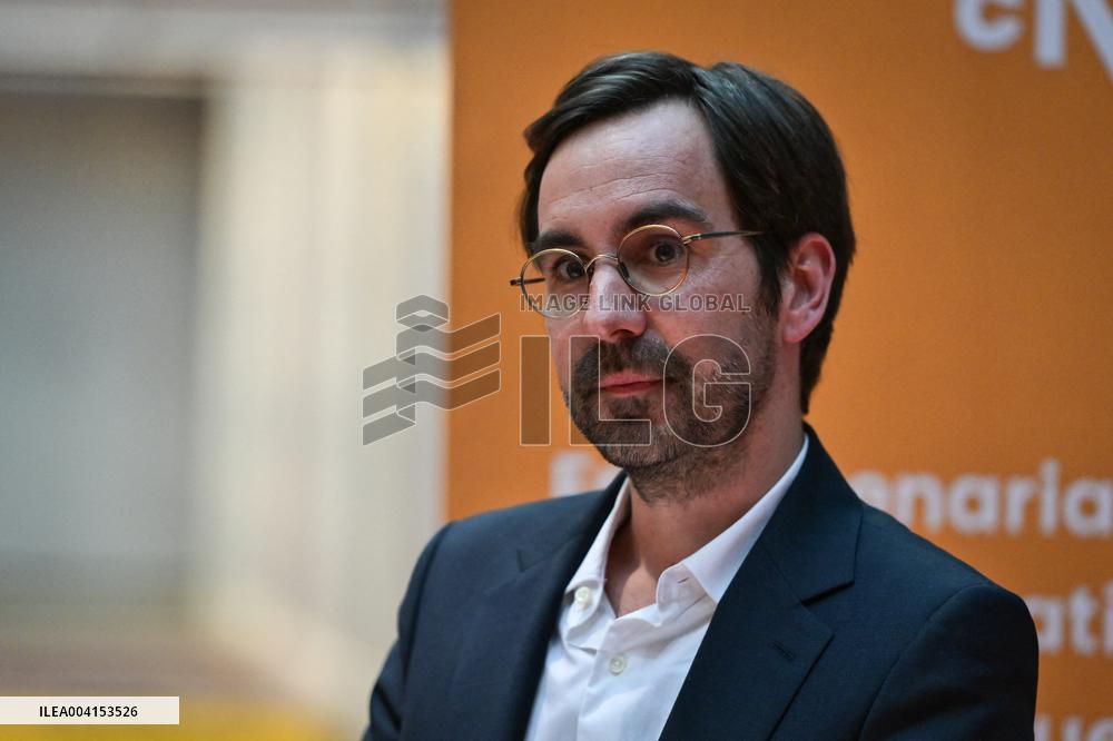 Rachida Dati visits Institute for Music Research and Coordination in Paris FA