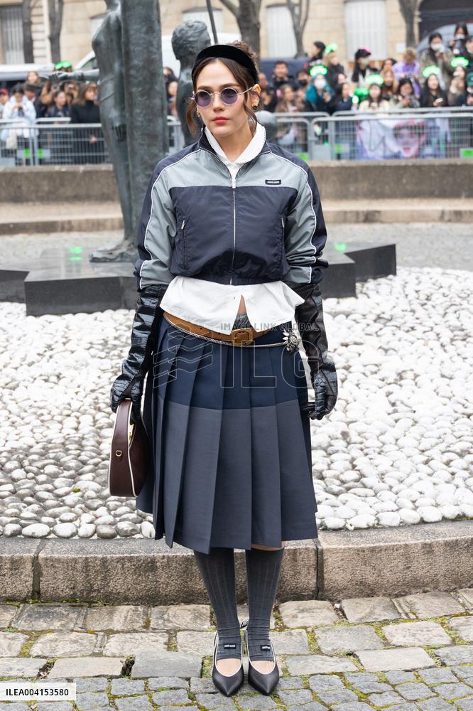 PFW - Miu Miu PAP - Arrivals NB