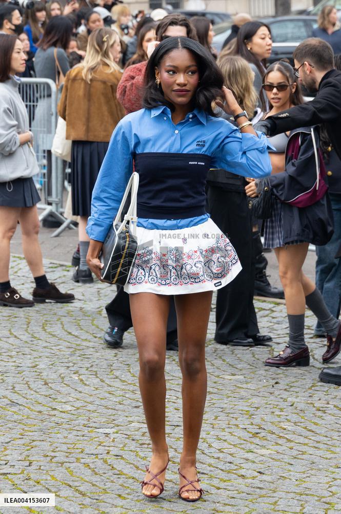 PFW - Miu Miu PAP - Arrivals NB