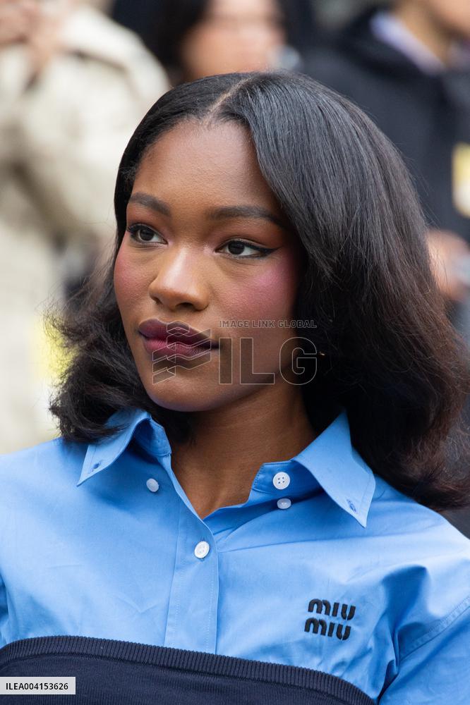 PFW - Miu Miu PAP - Arrivals NB