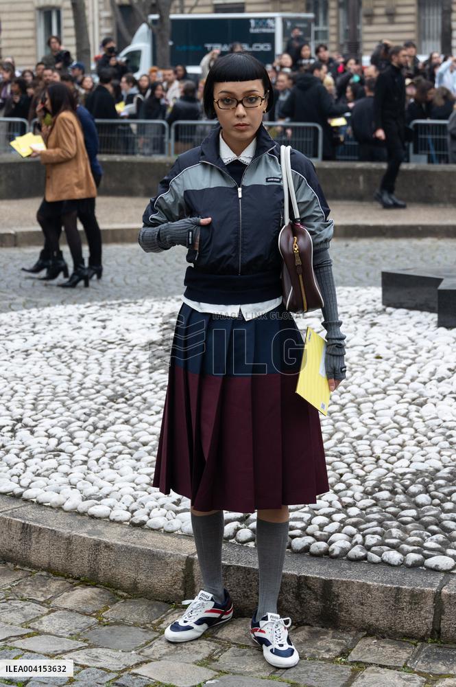 PFW - Miu Miu PAP - Arrivals NB