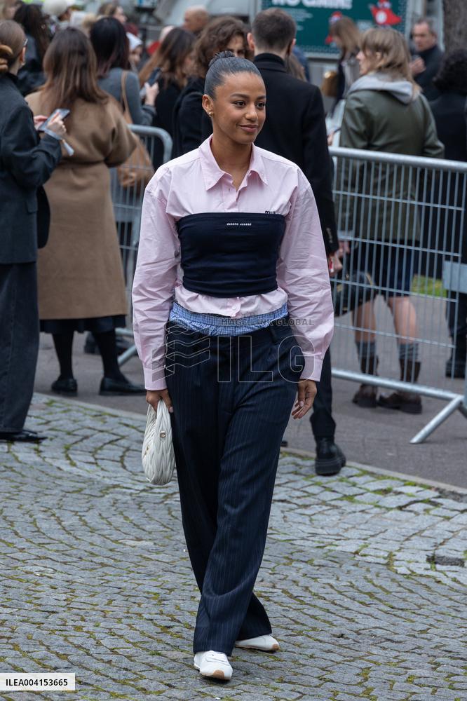 PFW - Miu Miu PAP - Arrivals NB