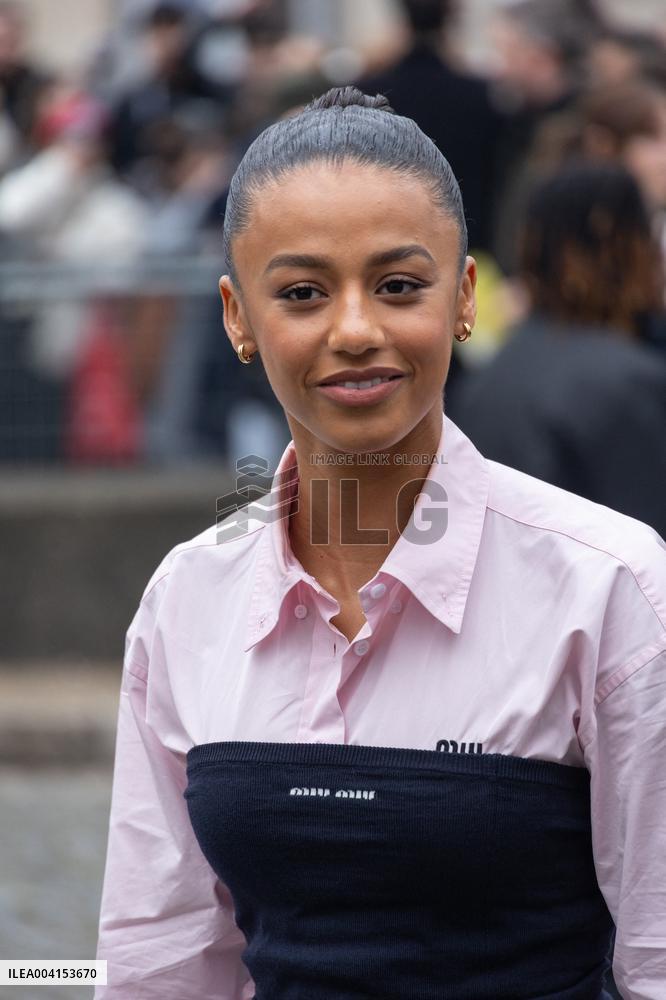 PFW - Miu Miu PAP - Arrivals NB