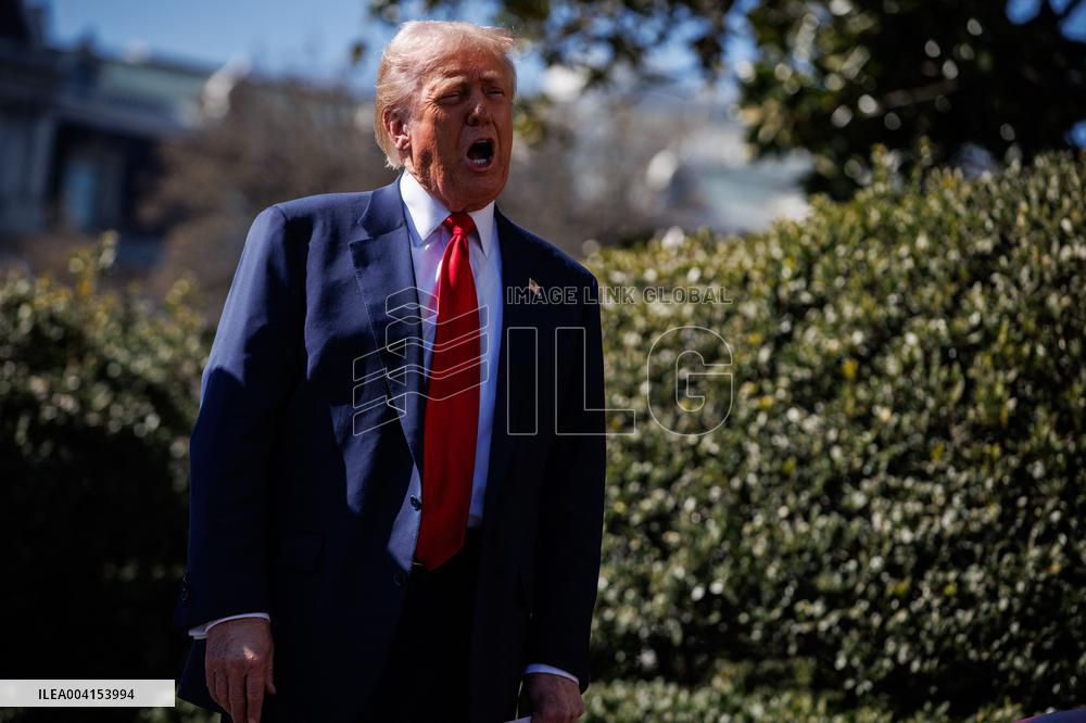 DC: President Trump views Tesla vehicles in Front of The White House