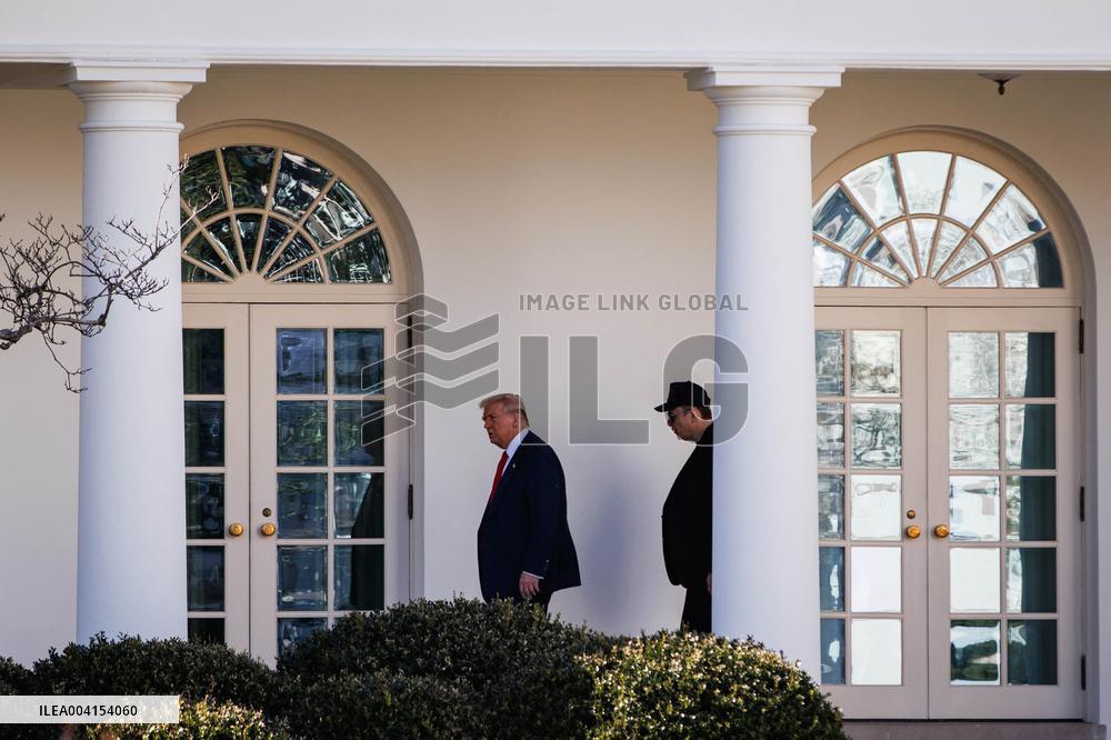 DC: President Trump views Tesla vehicles in Front of The White House
