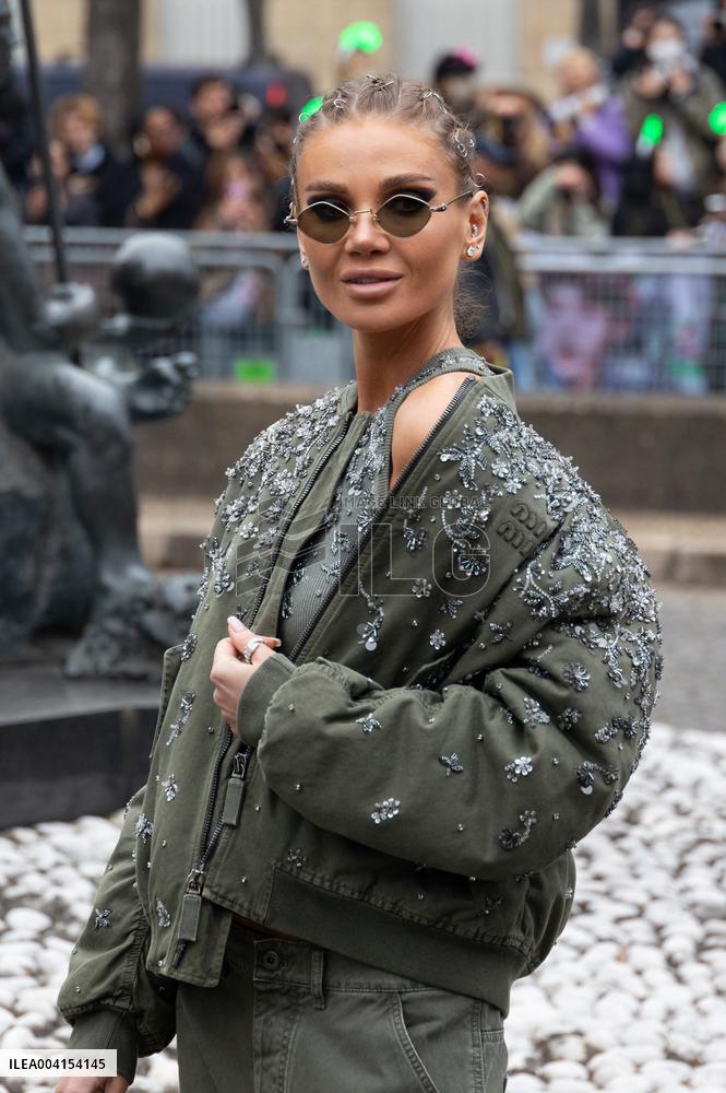 PFW - Miu Miu PAP - Arrivals NB