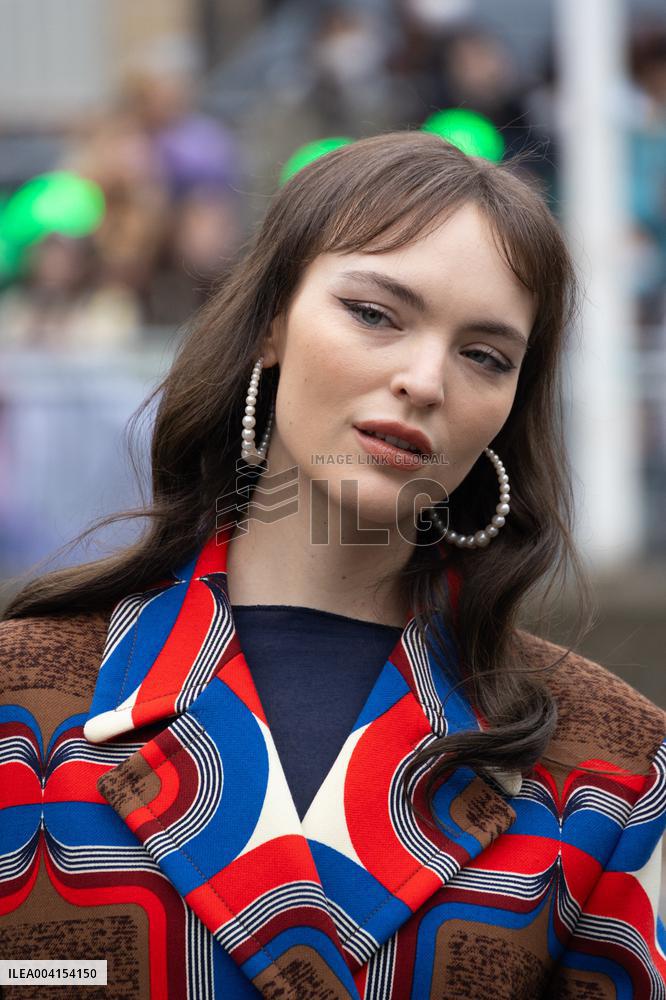 PFW - Miu Miu PAP - Arrivals NB