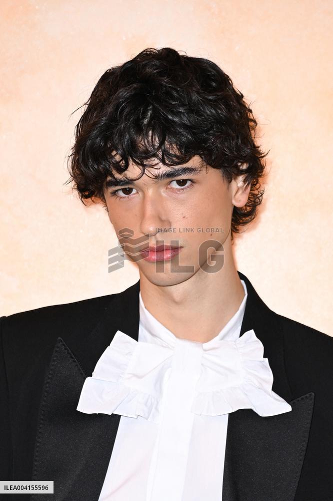 PFW Yves Saint Laurent Photocall