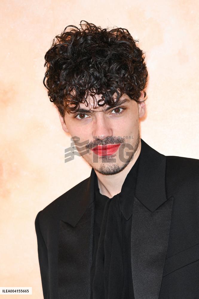 PFW Yves Saint Laurent Photocall