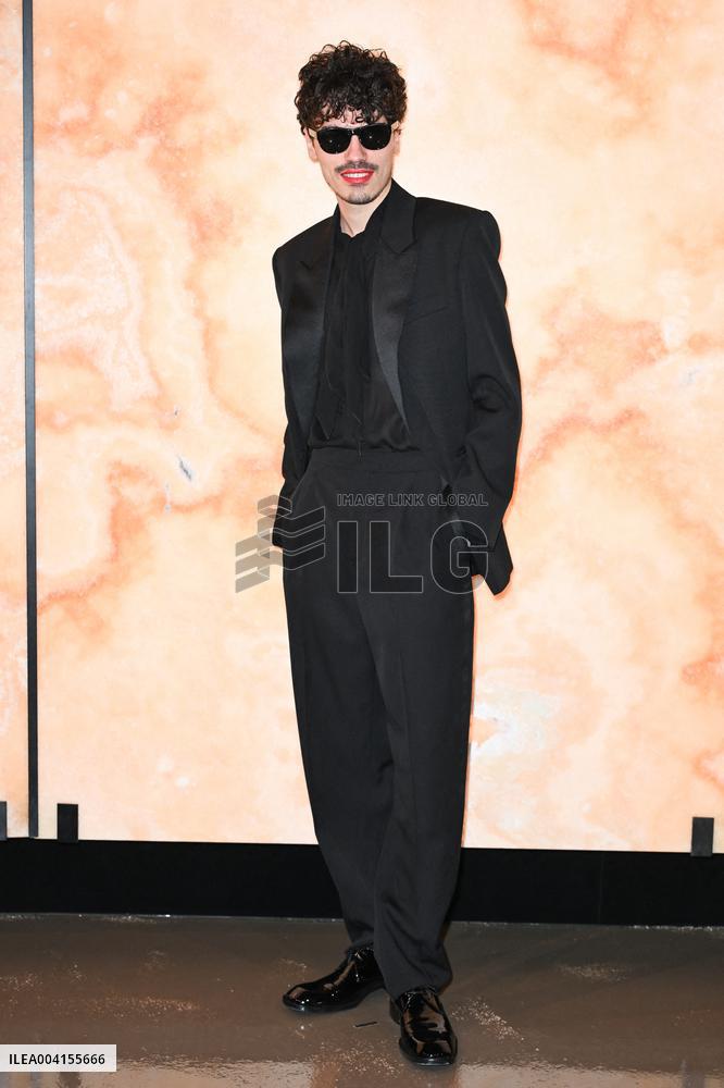 PFW Yves Saint Laurent Photocall