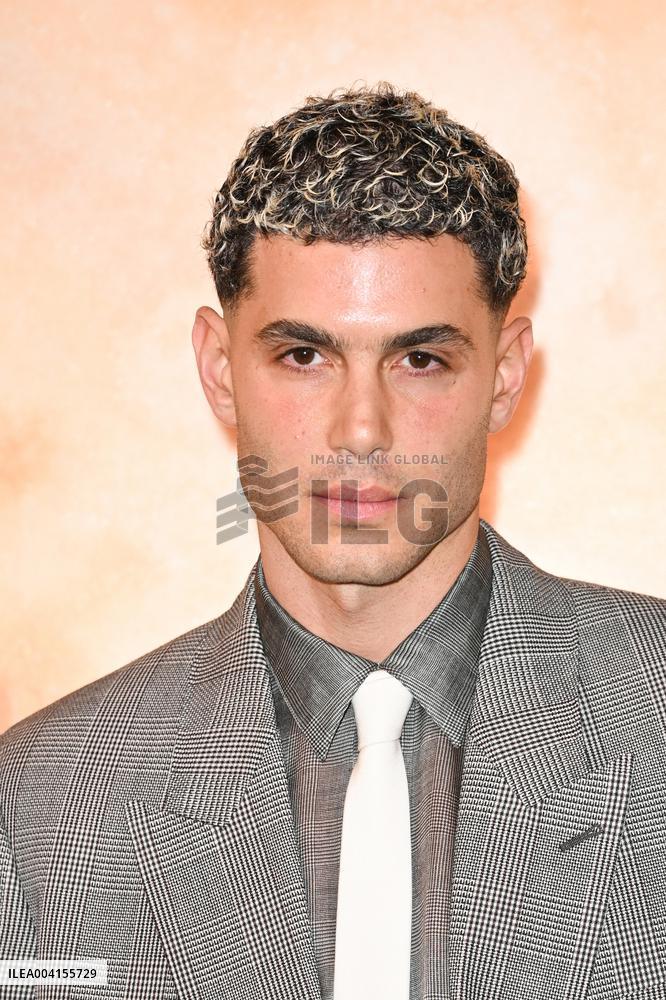 PFW Yves Saint Laurent Photocall