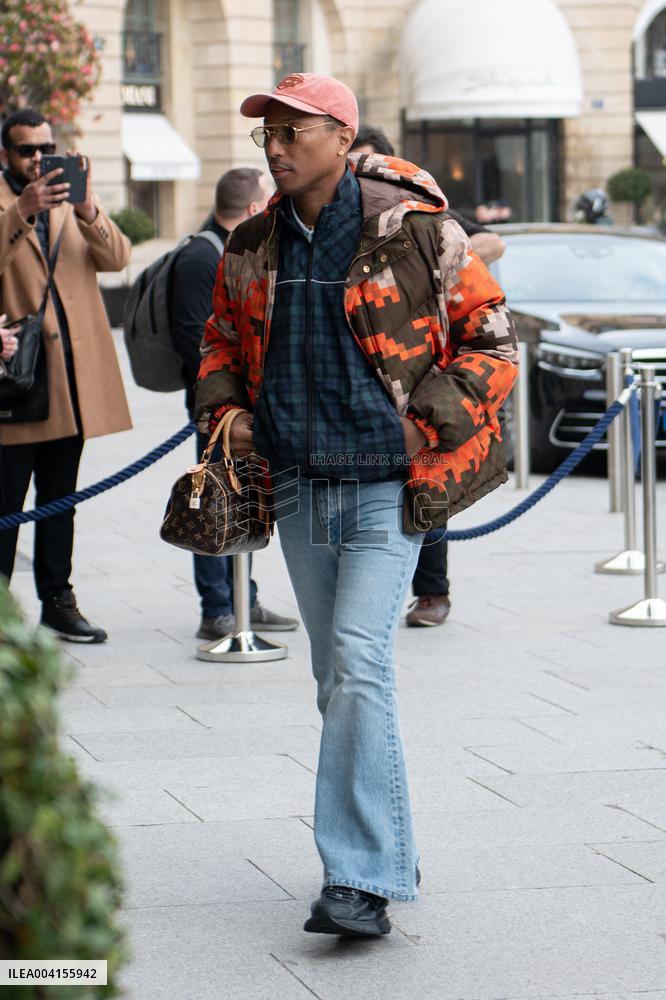 PFW - Pharrell Williams Outside The Ritz