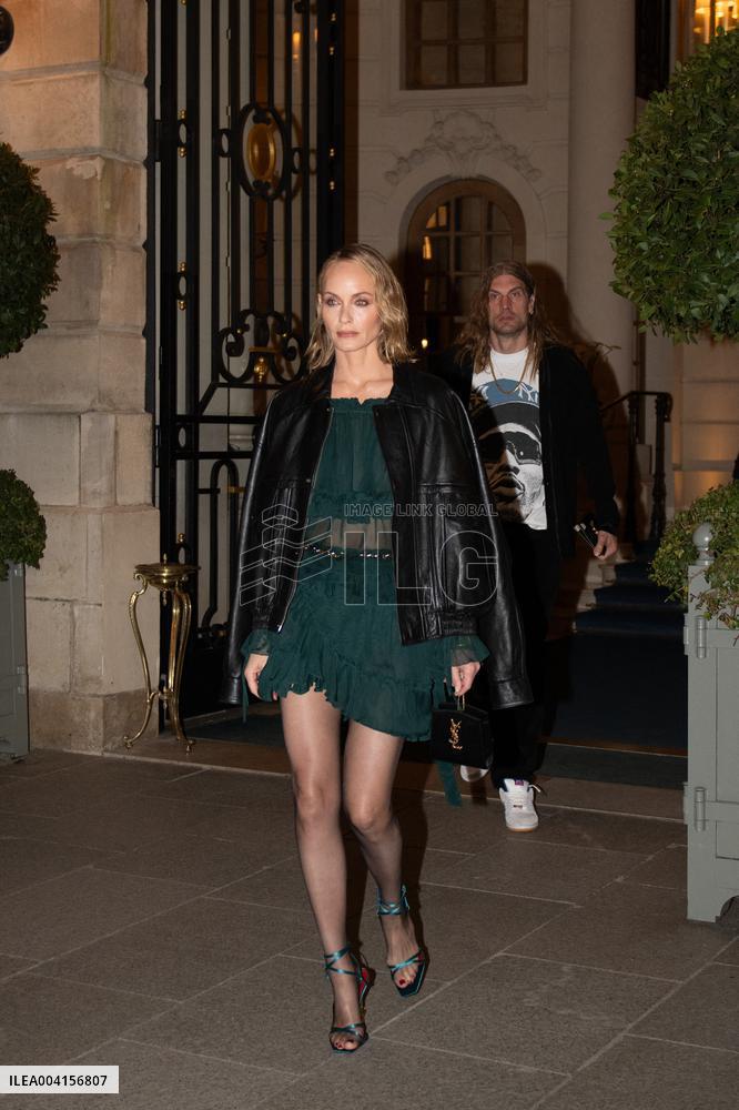 PFW - Amber Valletta Outside The Ritz
