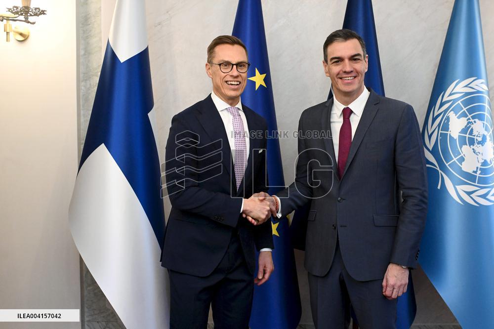 Finnish President Alexander Stubb meeting Spanish Prime Minister Pedro Sanchez