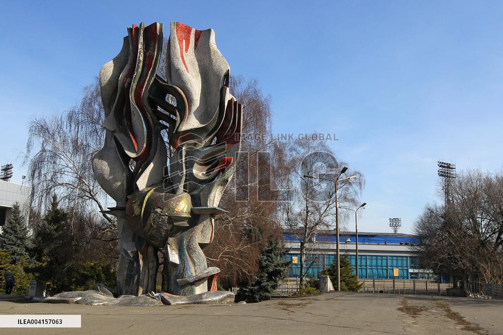 Meteorite sculpture in Dnipro