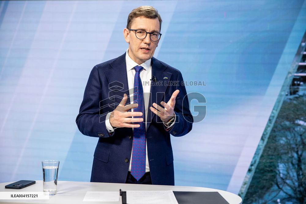 Government crisis in Estonia.