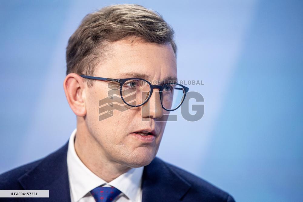 Government crisis in Estonia.