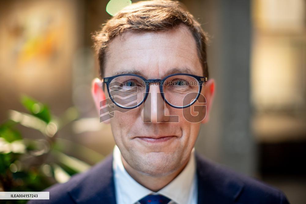 Government crisis in Estonia.