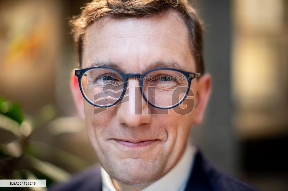 Government crisis in Estonia.