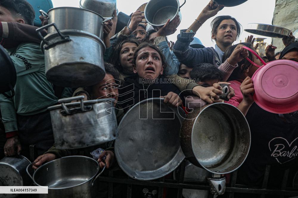 Humanitarian Situation Deteriorates as Israel Blocks Essential Aid - Gaza