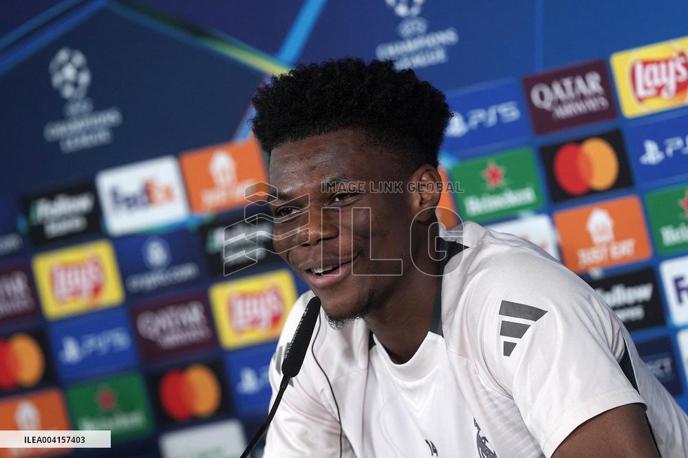 Real Madrid Press Conference - Madrid