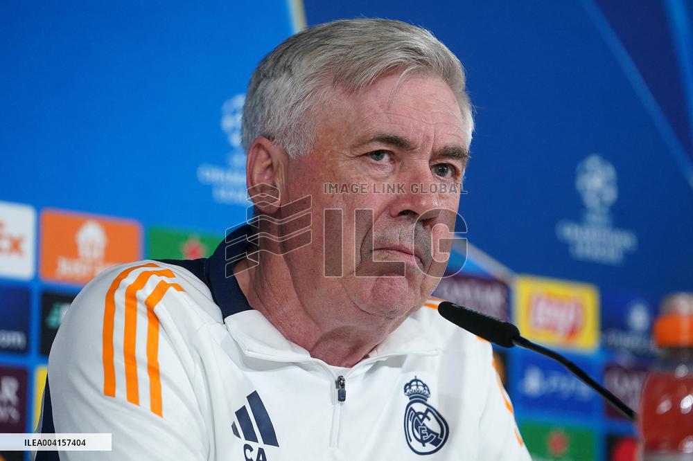 Real Madrid Press Conference - Madrid