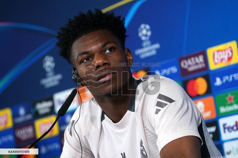 Real Madrid Press Conference - Madrid