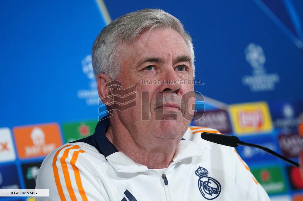 Real Madrid Press Conference - Madrid