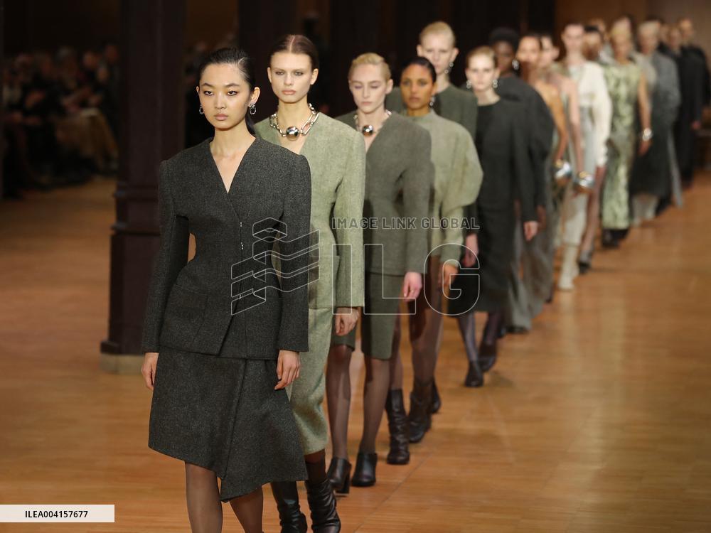 PFW - Veronique Leroy Runway