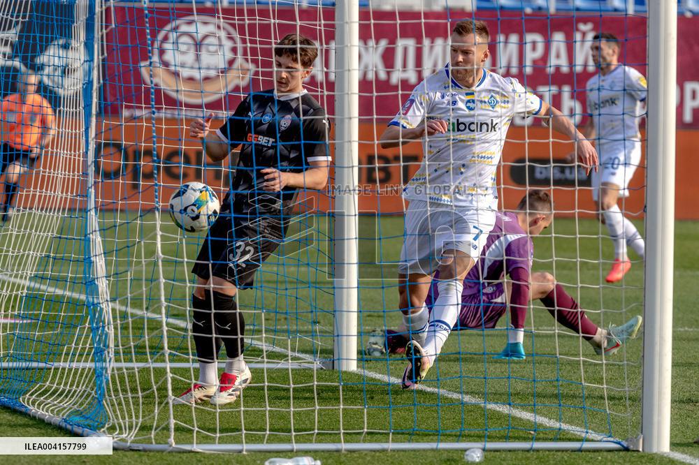 Dynamo and Zorya play to 2-2 draw in Ukrainian Premier League match in Kyiv