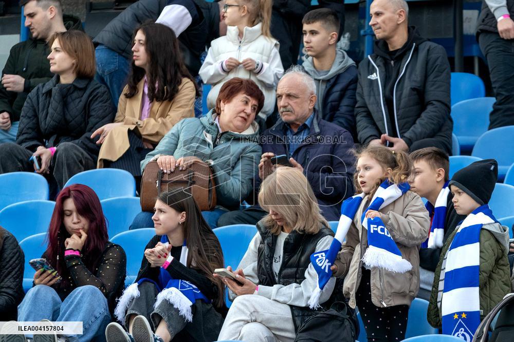 Dynamo and Zorya play to 2-2 draw in Ukrainian Premier League match in Kyiv