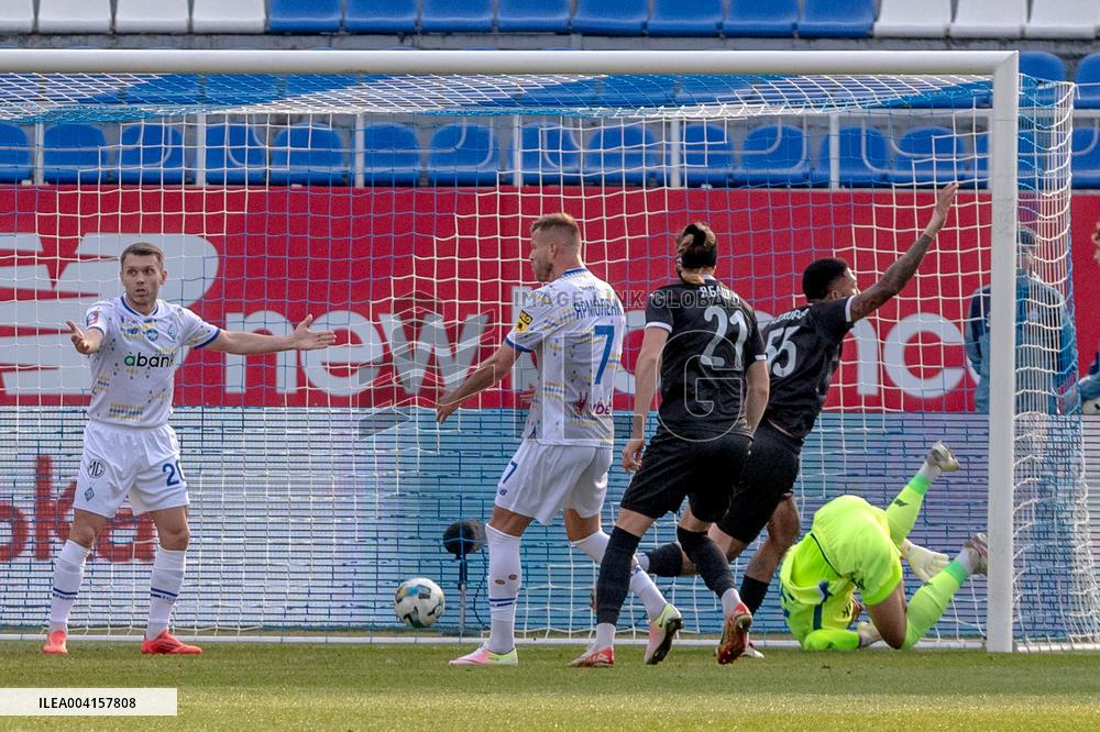 Dynamo and Zorya play to 2-2 draw in Ukrainian Premier League match in Kyiv