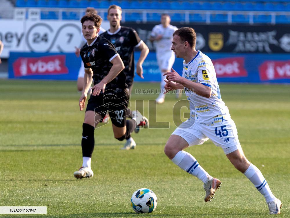 Dynamo and Zorya play to 2-2 draw in Ukrainian Premier League match in Kyiv
