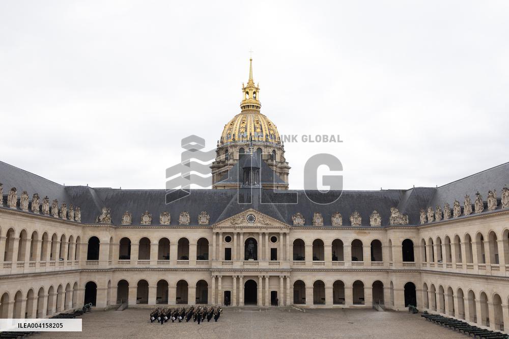 Welcome Ceremony of Uzbekistan President at the Invalides - Paris