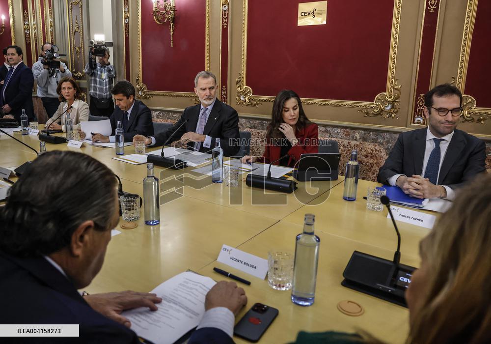Royals return to Valencia to meet with businessmen and social entitie