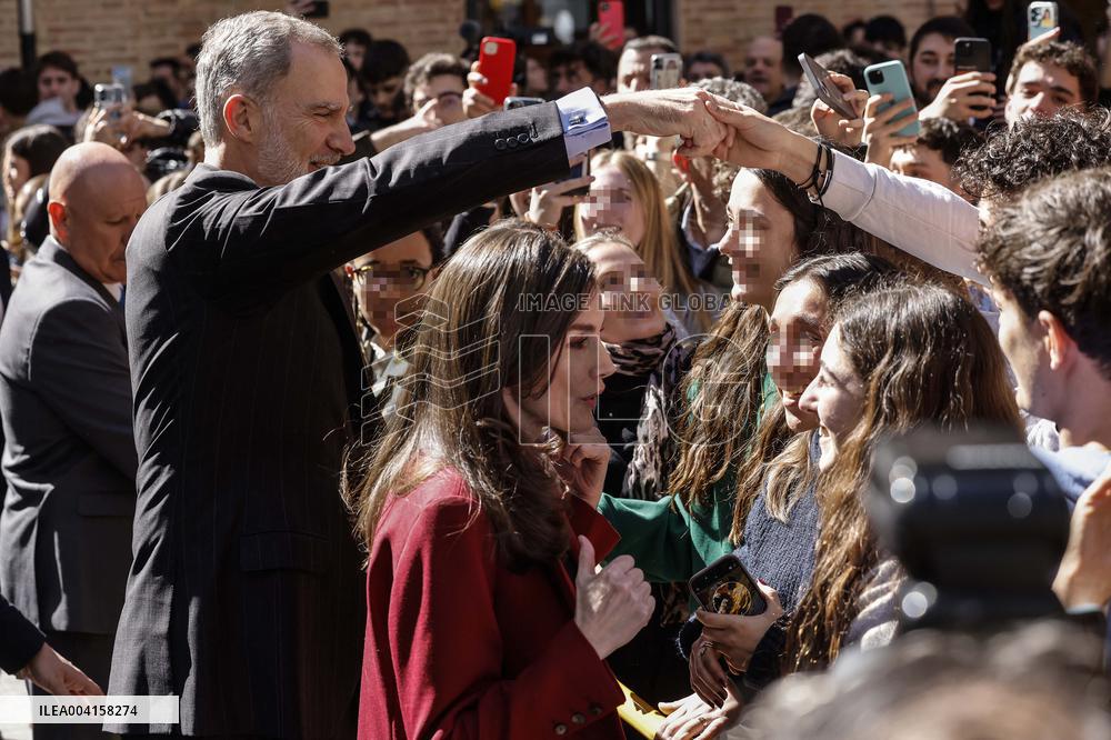 Royals return to Valencia to meet with businessmen and social entitie