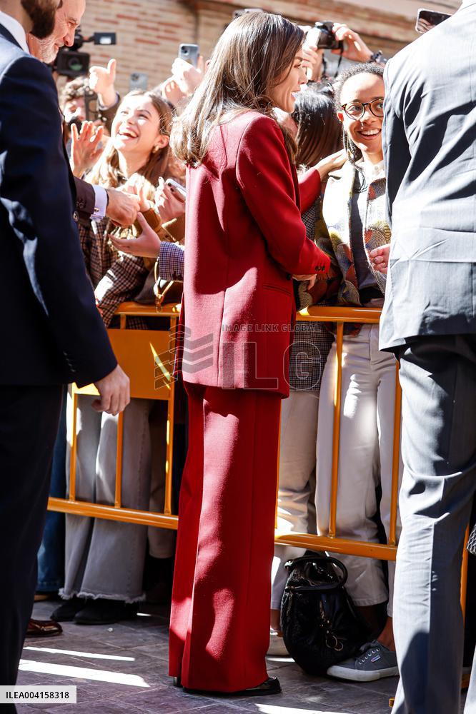 Royals return to Valencia to meet with businessmen and social entitie