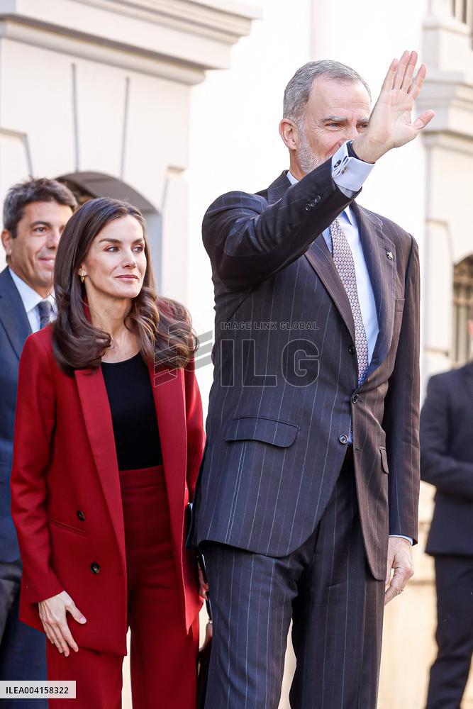 Royals return to Valencia to meet with businessmen and social entitie