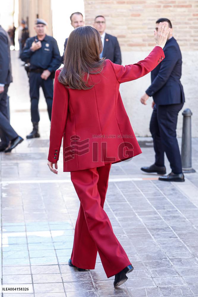 Royals return to Valencia to meet with businessmen and social entitie