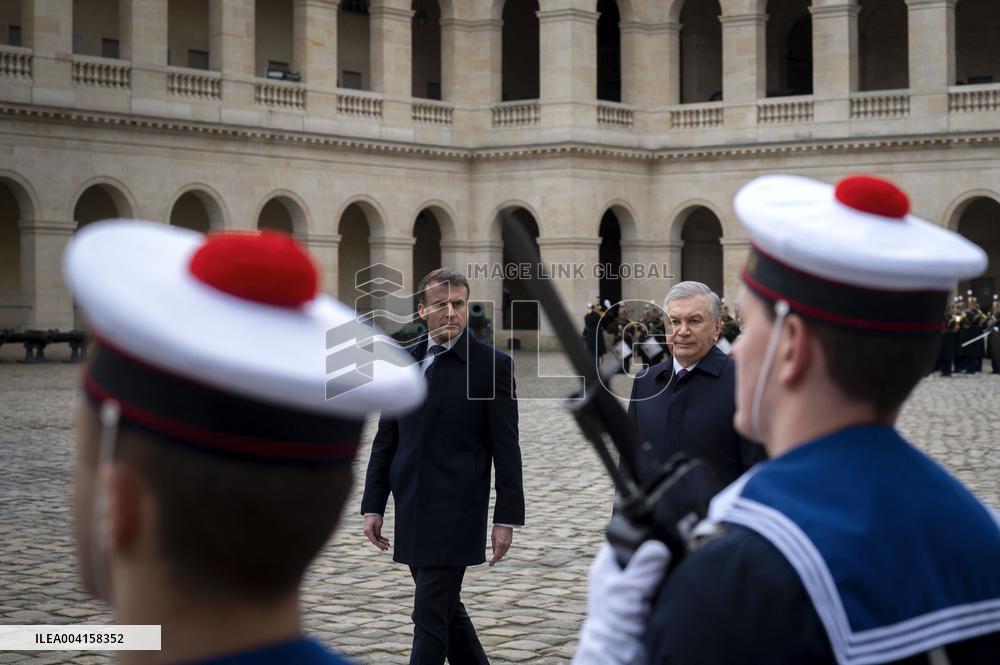 Welcome Ceremony of Uzbekistan President at the Invalides - Paris